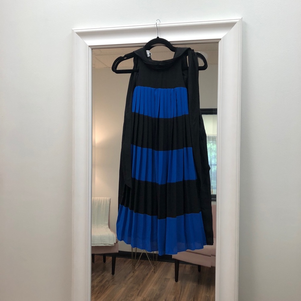 Black and blue color block dress